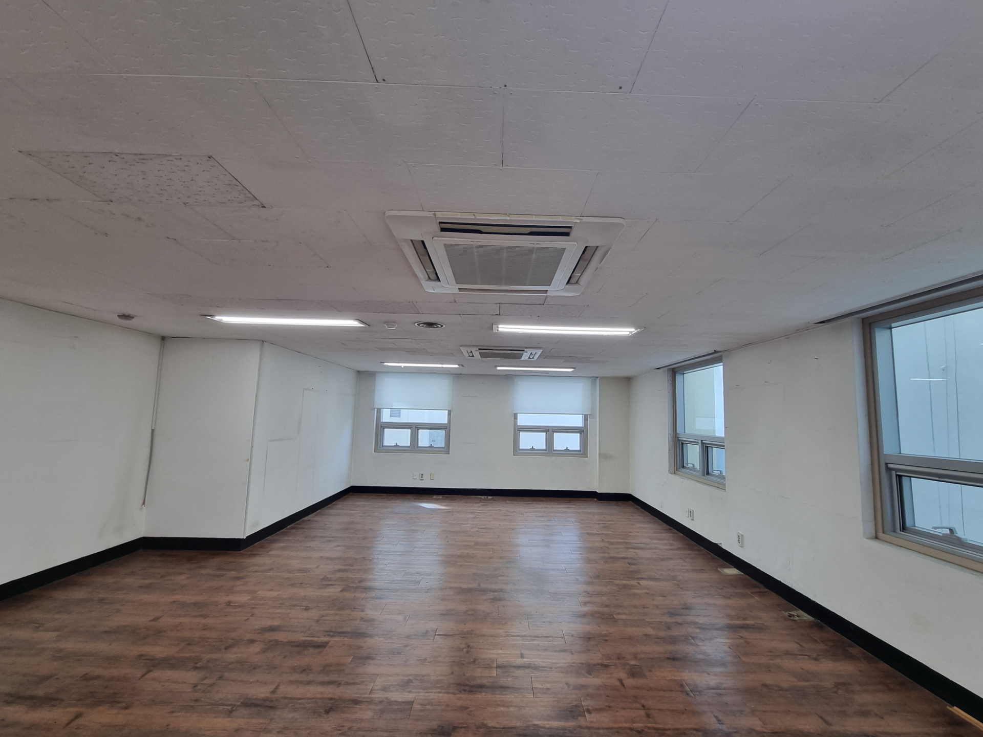 부산광역시 동구 초량동 사무실 썸네일 3