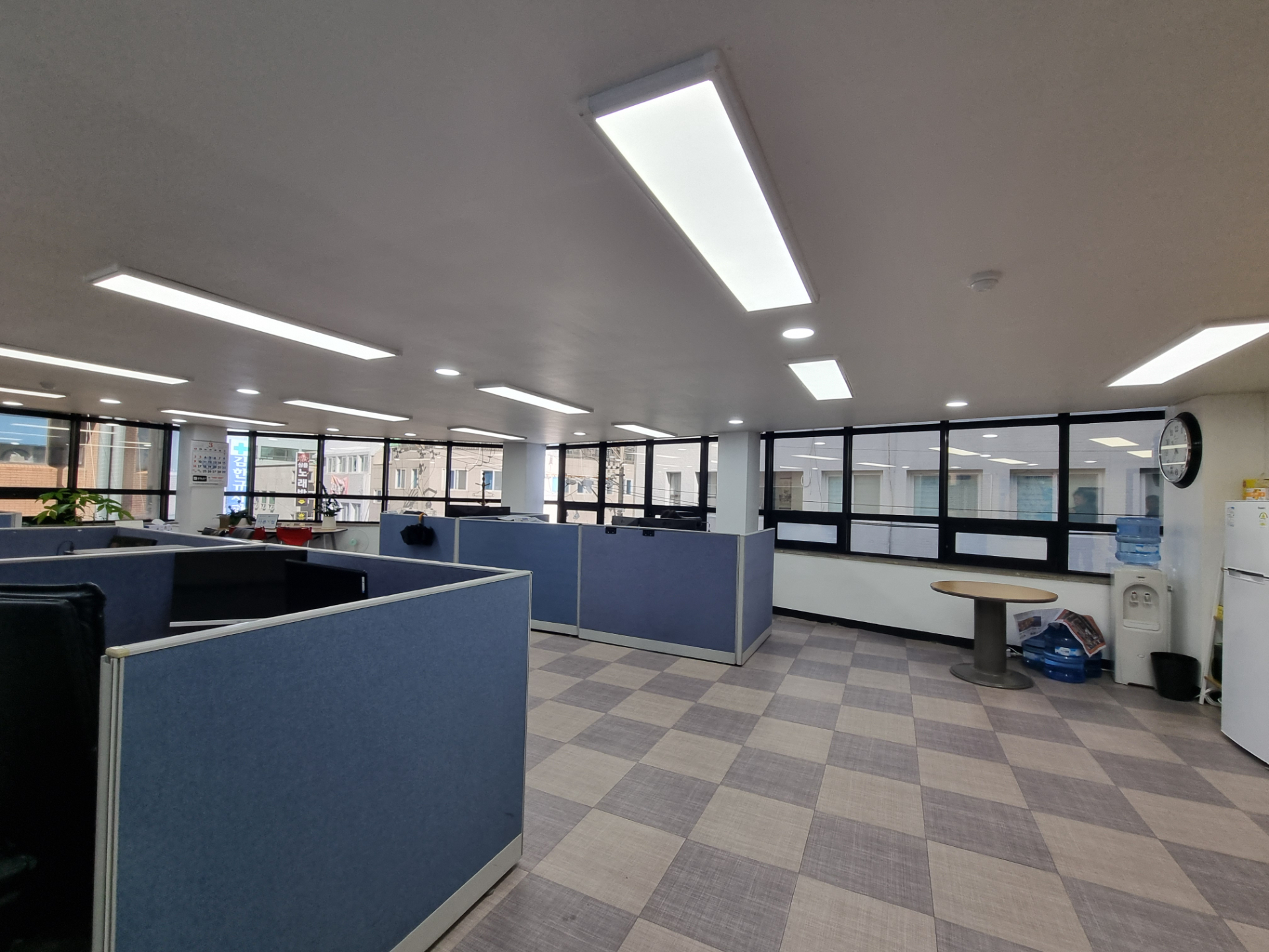 부산광역시 중구 중앙동4가 사무실 썸네일 3