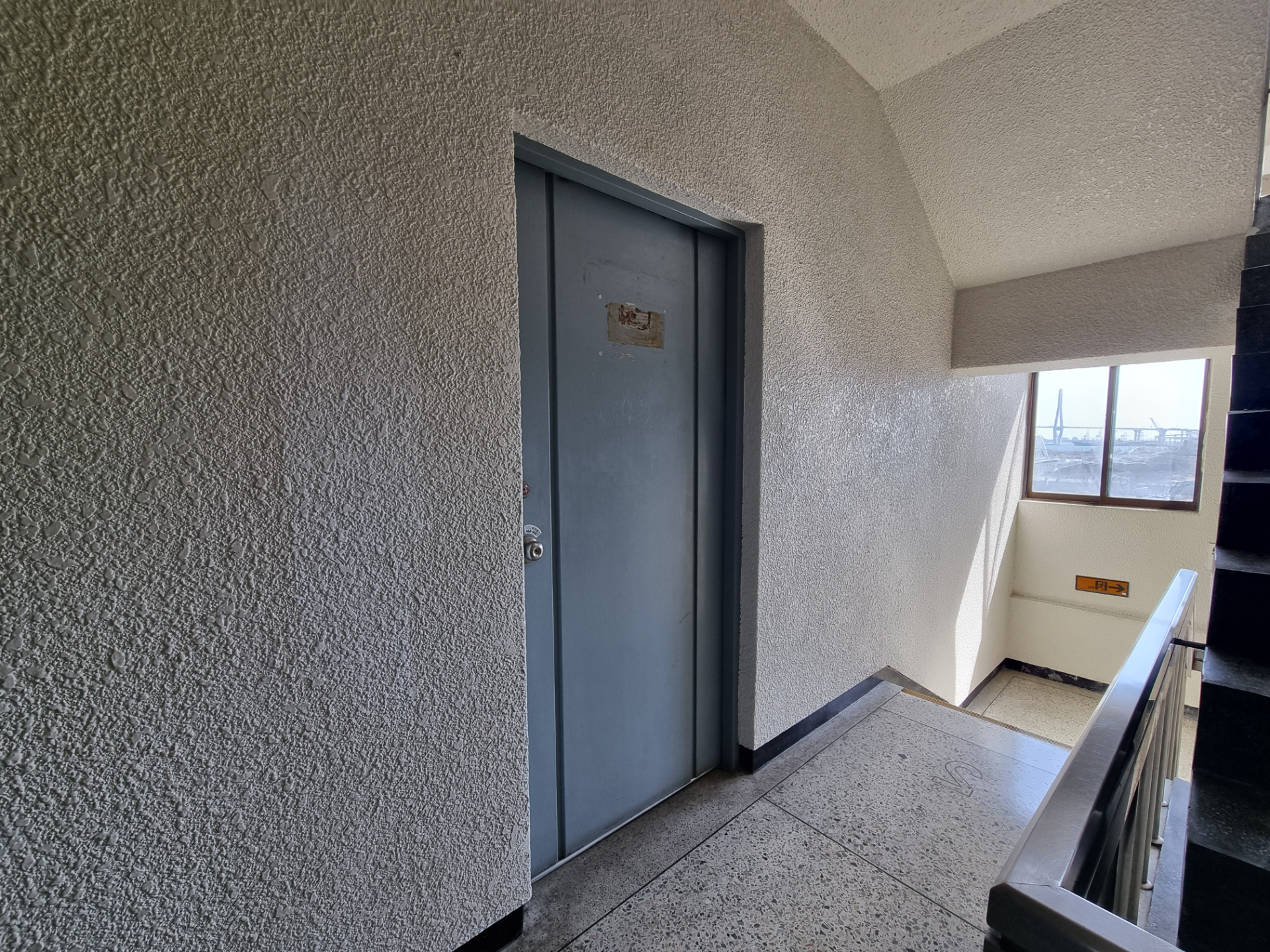 부산광역시 중구 중앙동4가 사무실 썸네일 6