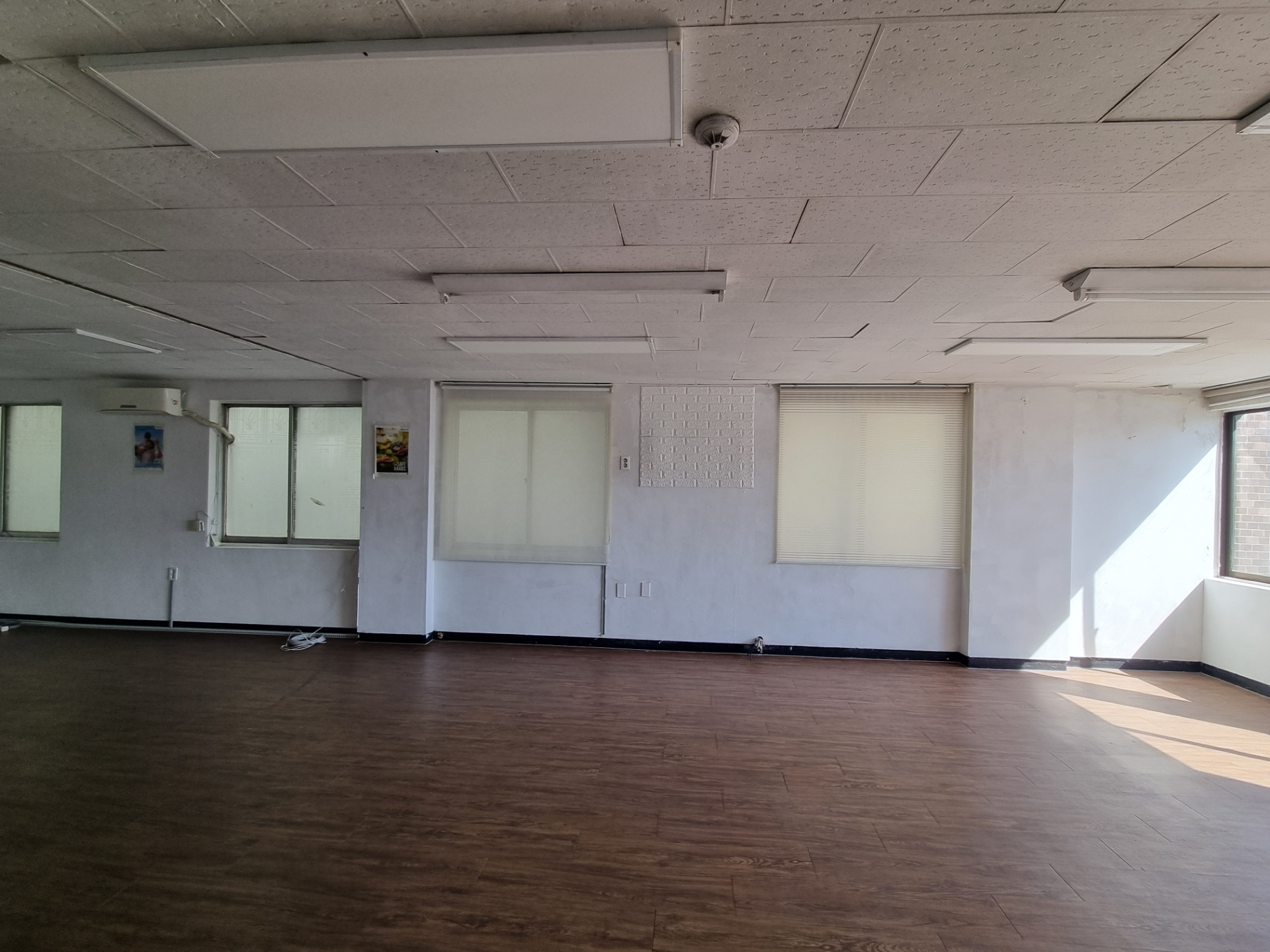 부산광역시 중구 중앙동4가 사무실 썸네일 2