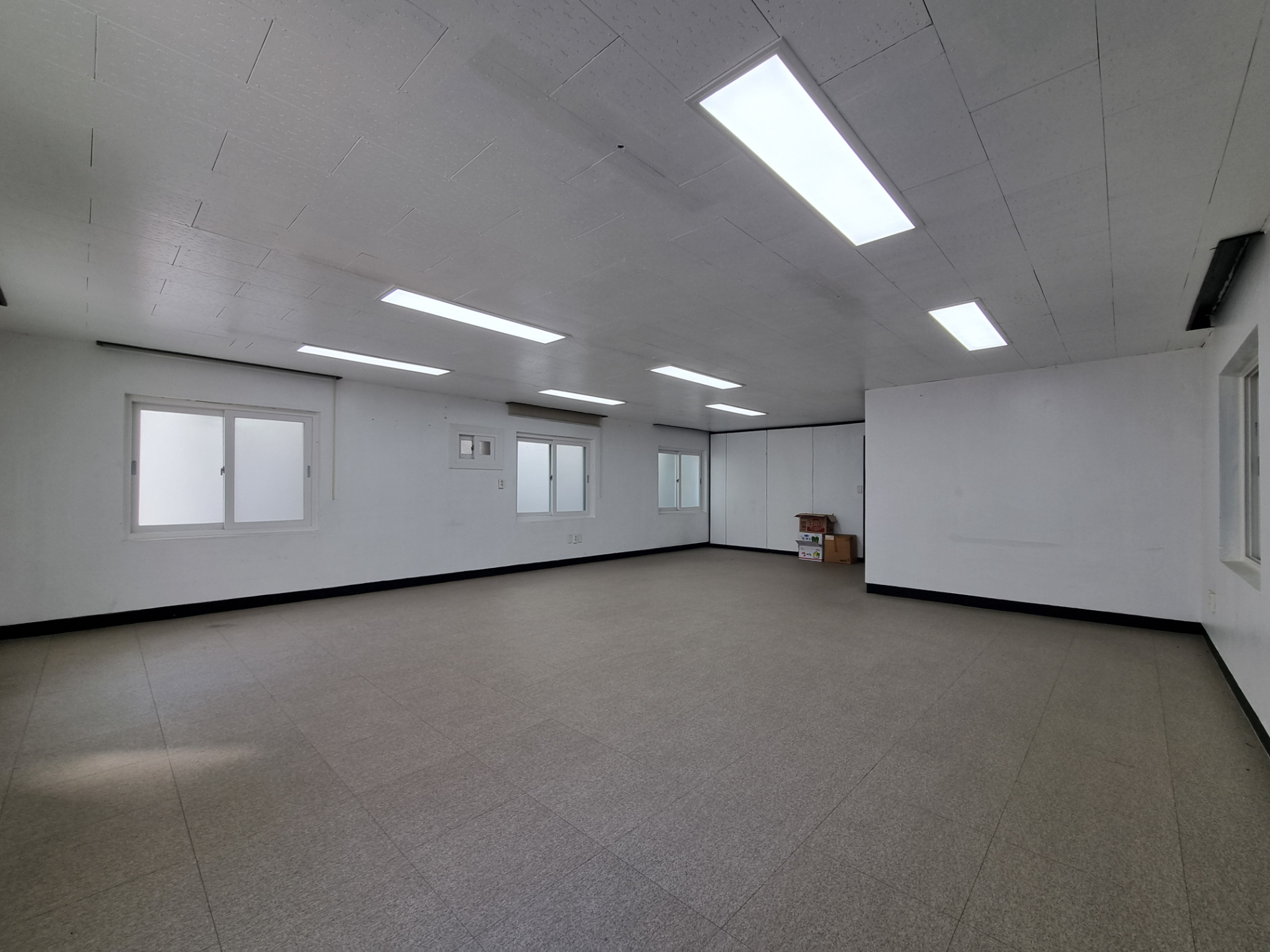 부산광역시 중구 중앙동4가 사무실 썸네일 6