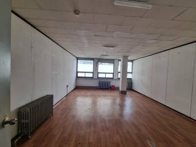 부산광역시 동구 초량동 1204-13   사무실