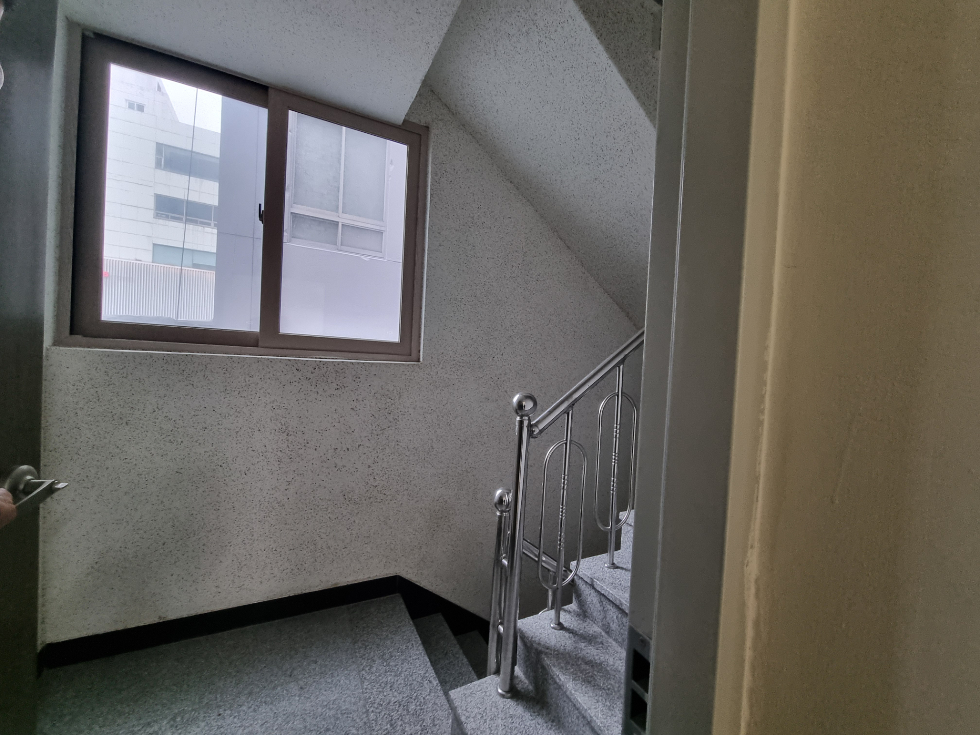 부산광역시 중구 남포동2가 사무실 썸네일 6