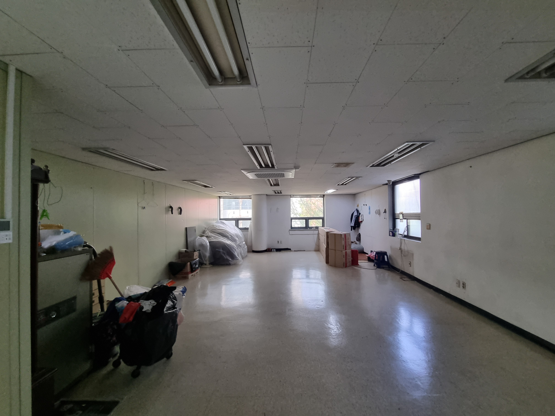 부산광역시 동구 초량동 사무실 - 1