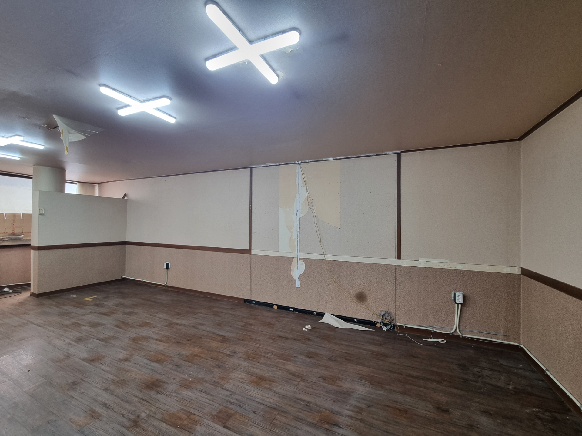 부산광역시 동구 초량동 사무실 - 1