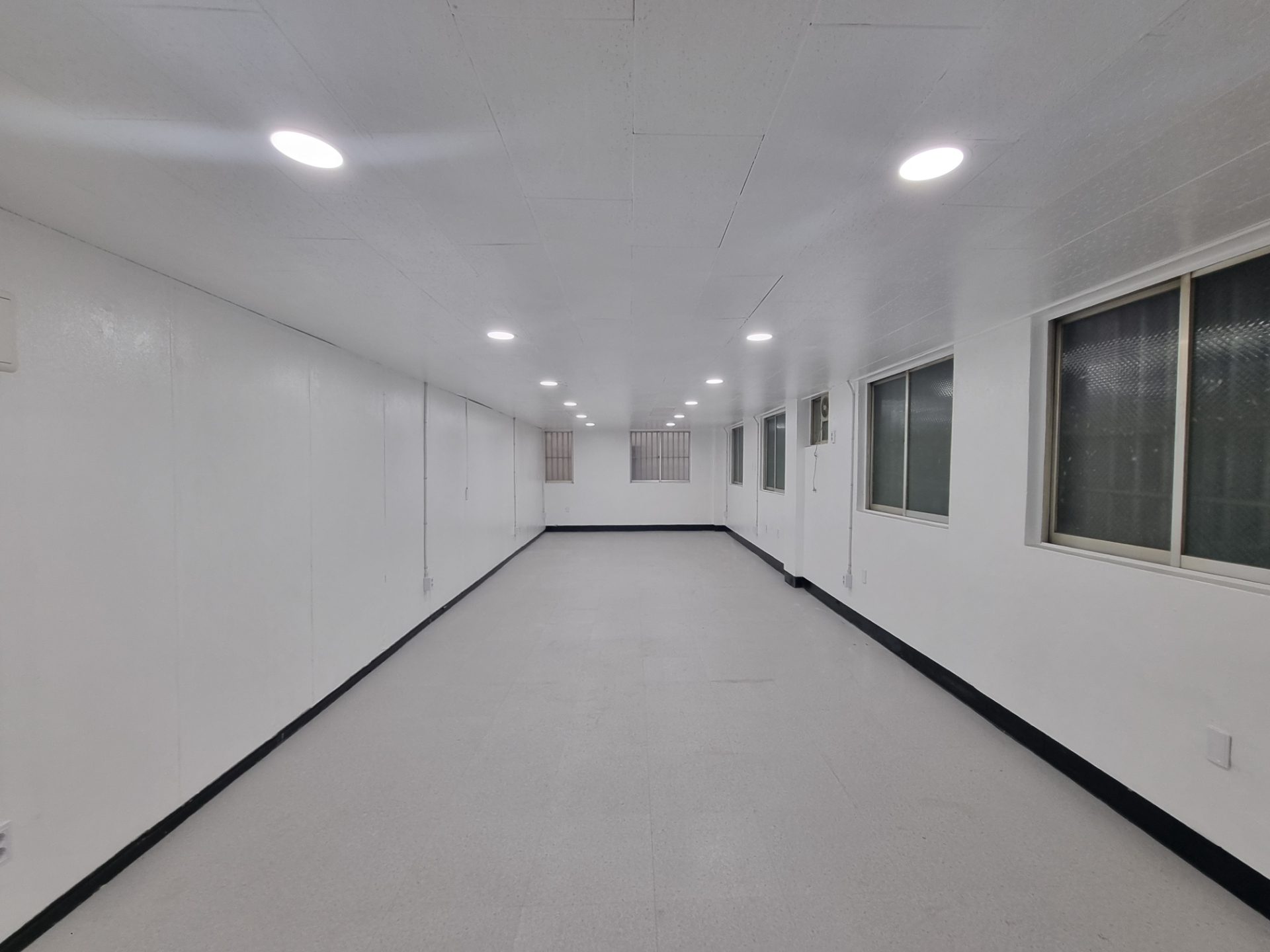 부산광역시 중구 중앙동4가 사무실 - 1