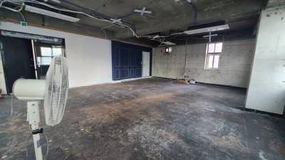 부산광역시 동구 초량동 91-1   사무실