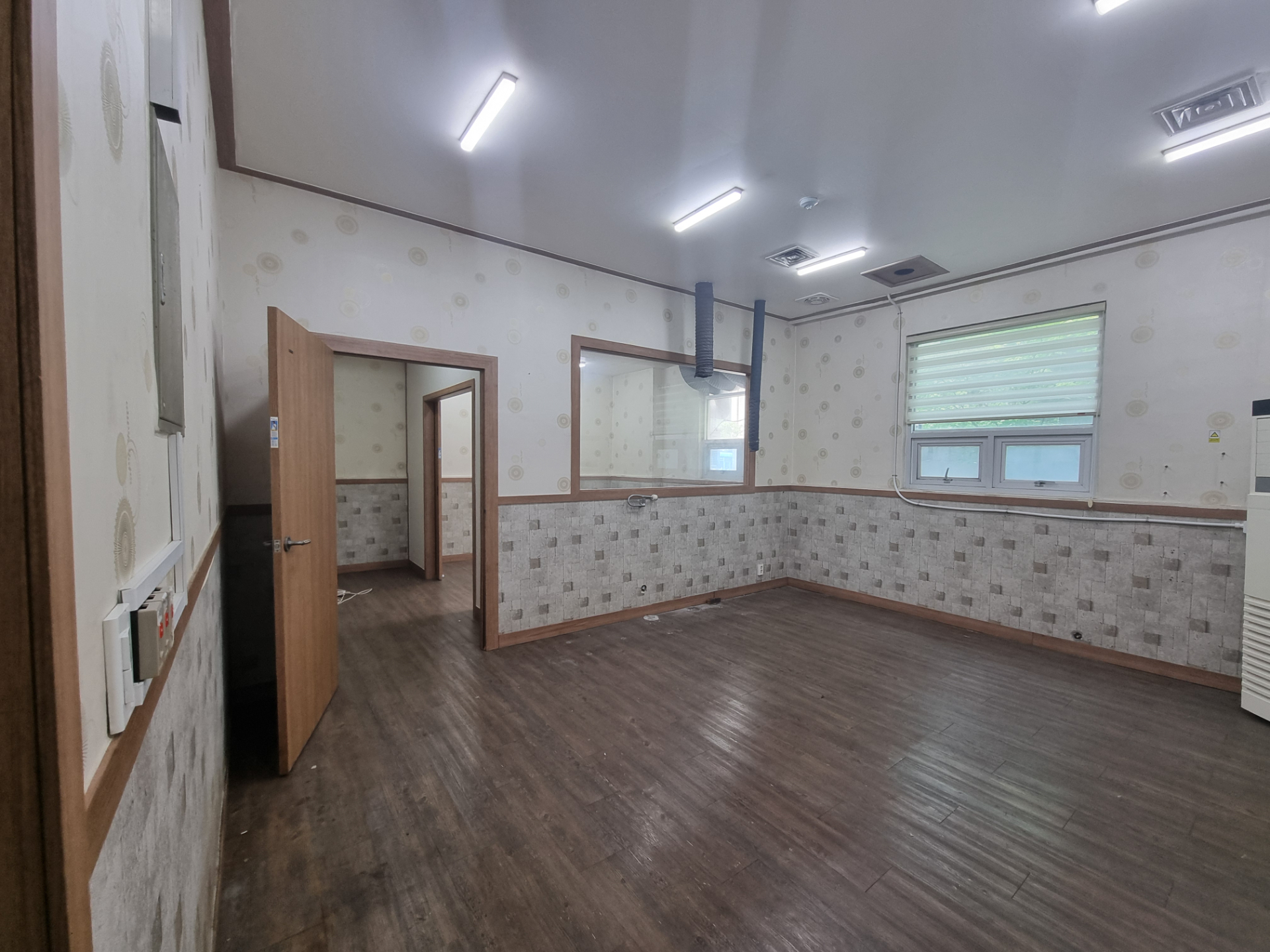 부산광역시 동구 초량동 사무실 썸네일 6