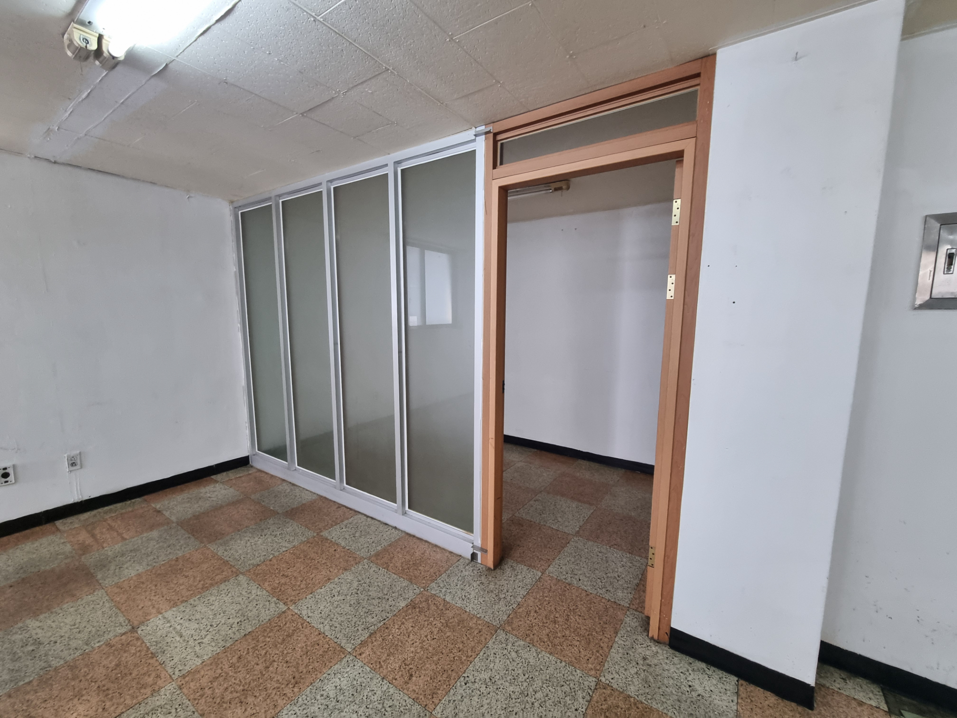 부산광역시 동구 초량동 사무실 썸네일 3