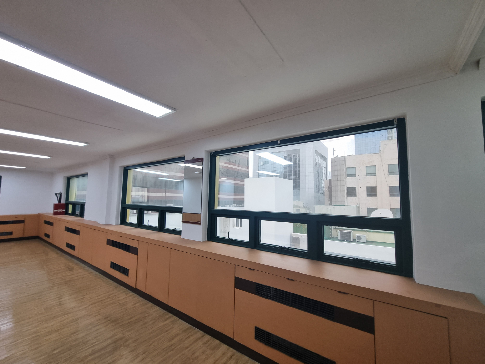 부산광역시 동구 초량동 사무실 썸네일 2