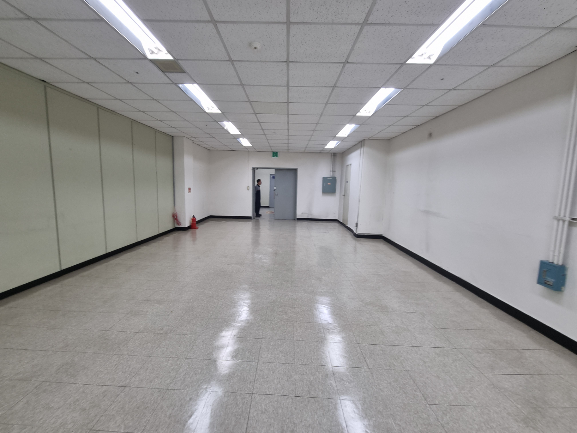 부산광역시 중구 중앙동4가 사무실 썸네일 4