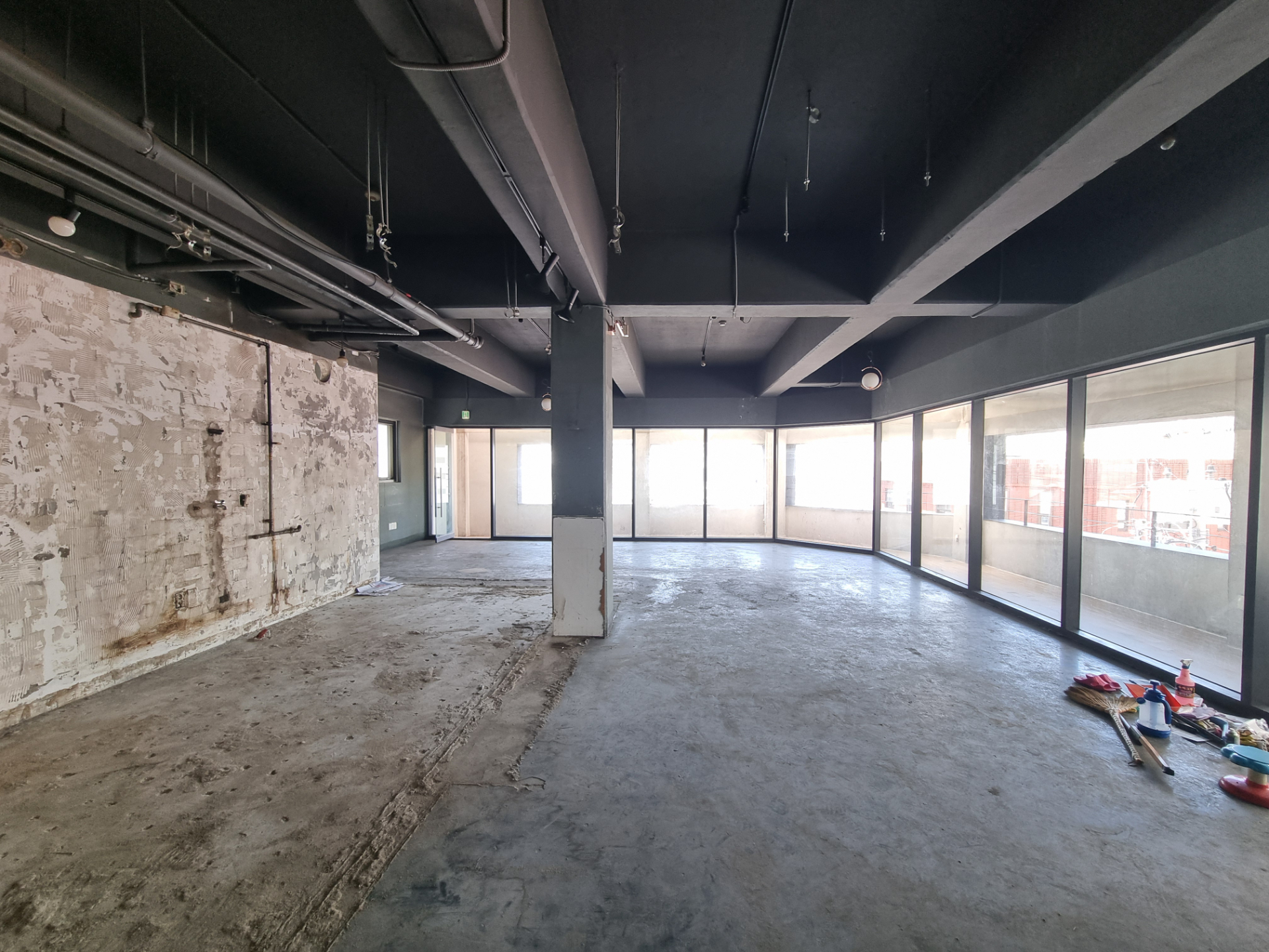 부산광역시 남구 대연동 상가 - 1