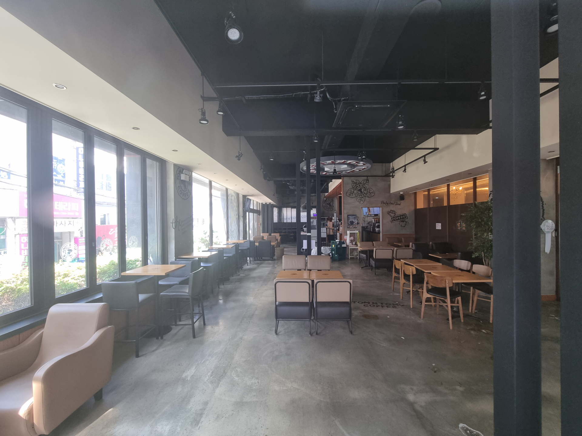 부산광역시 중구 동광동2가 상가 - 1