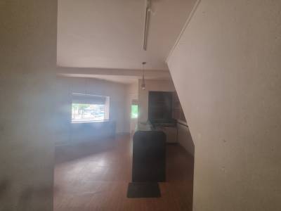 부산광역시 중구 중앙동2가 49-4   상가