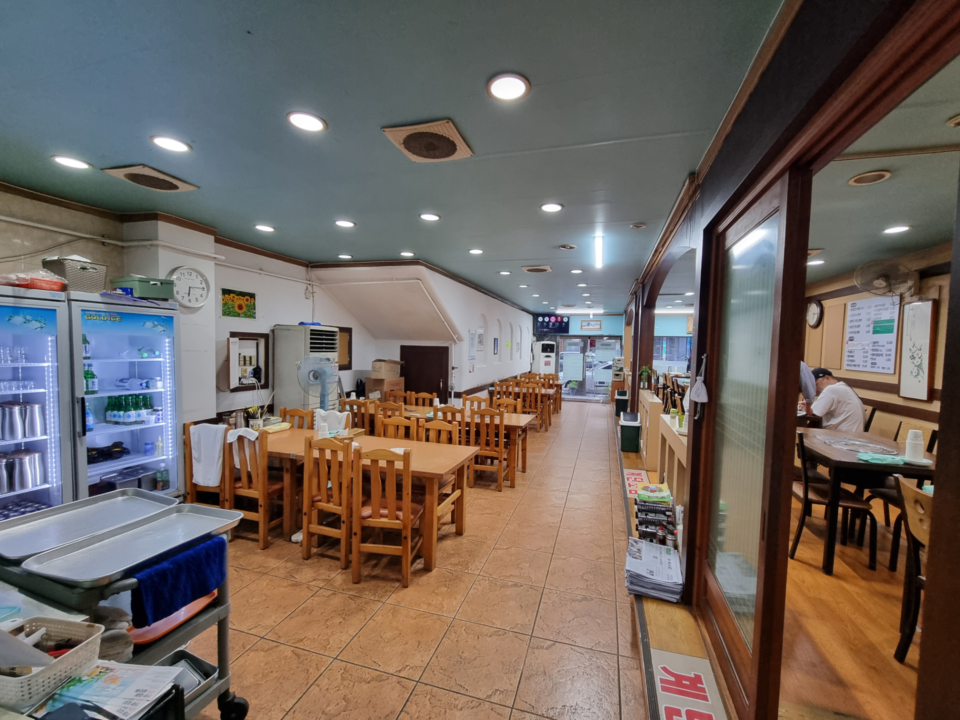 부산광역시 중구 중앙동4가 상가 썸네일 2