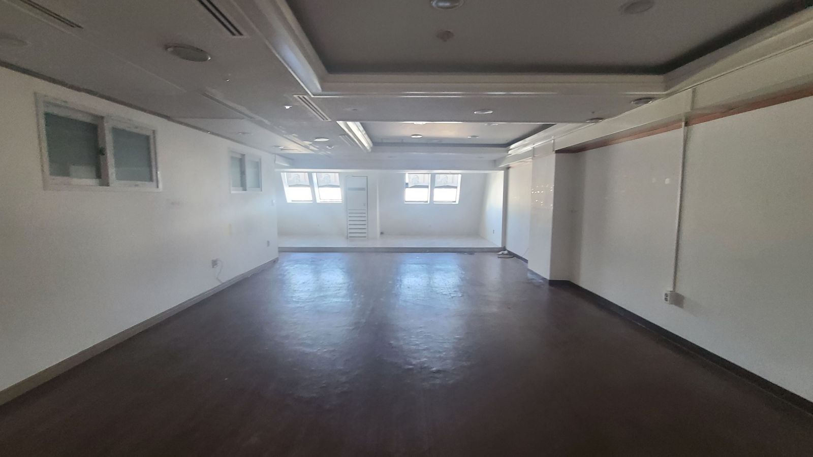 부산광역시 연제구 연산동 사무실 - 1