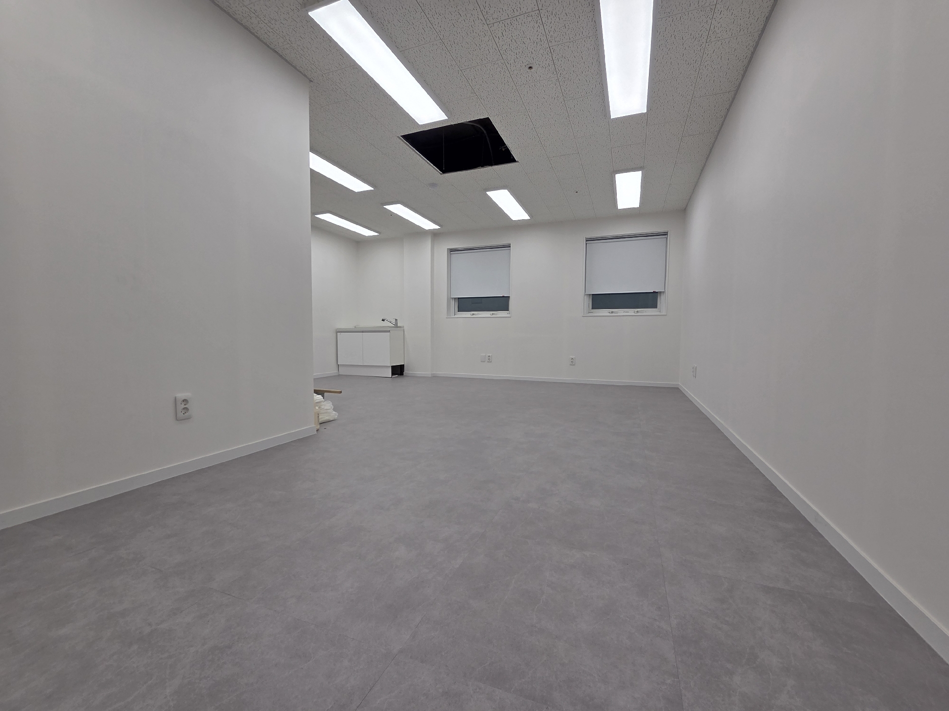 부산광역시 중구 중앙동4가 상가 썸네일 2