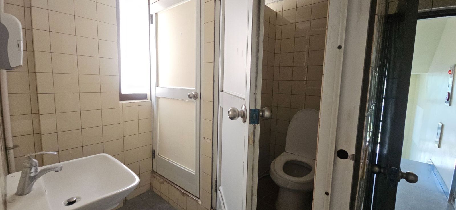 부산광역시 동래구 온천동 사무실 썸네일 7