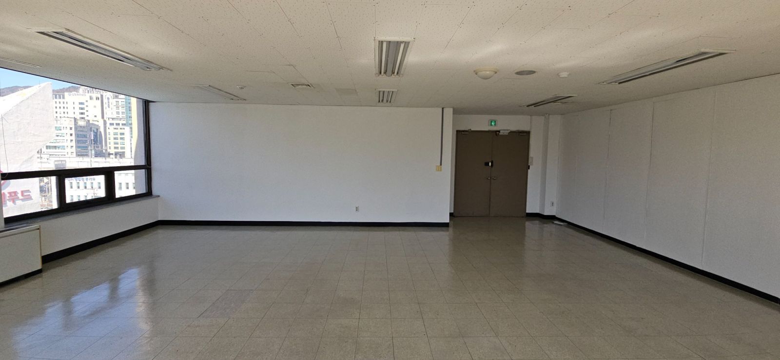 부산광역시 연제구 거제동 사무실 썸네일 3
