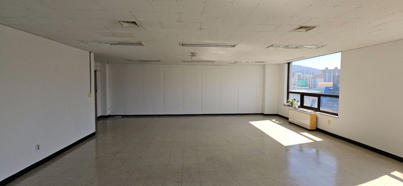 부산광역시 연제구 거제동 사무실 썸네일 5