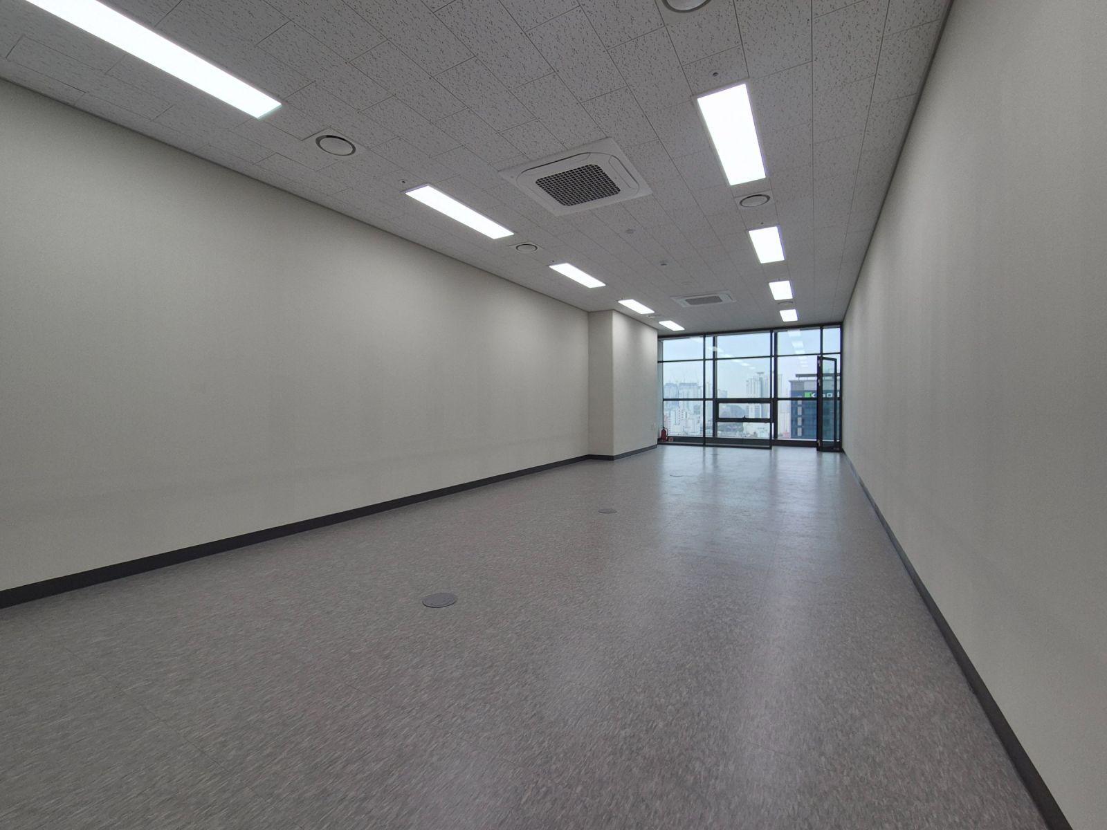 부산광역시 남구 문현동 사무실 썸네일 3