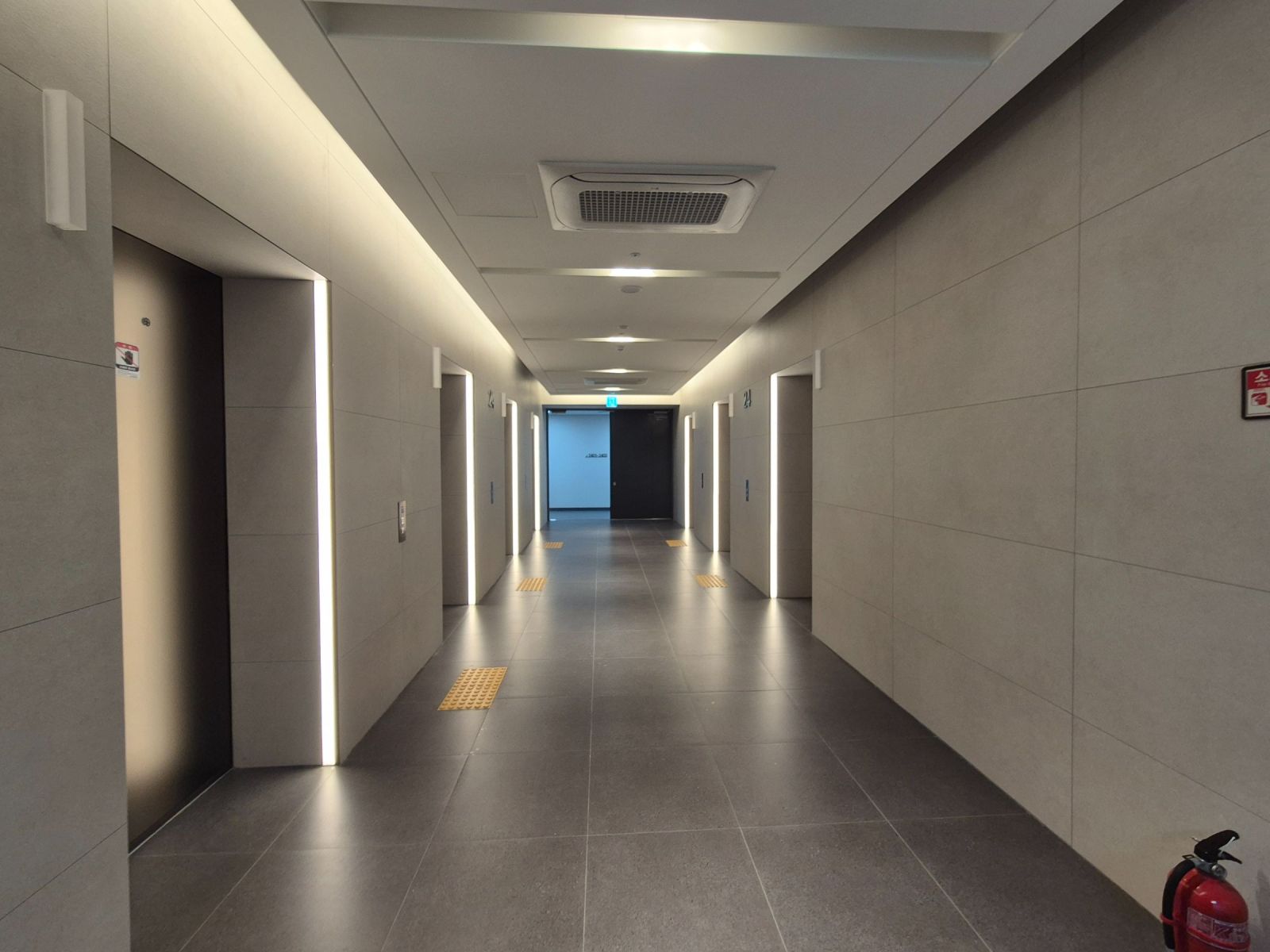 부산광역시 남구 문현동 사무실 썸네일 6