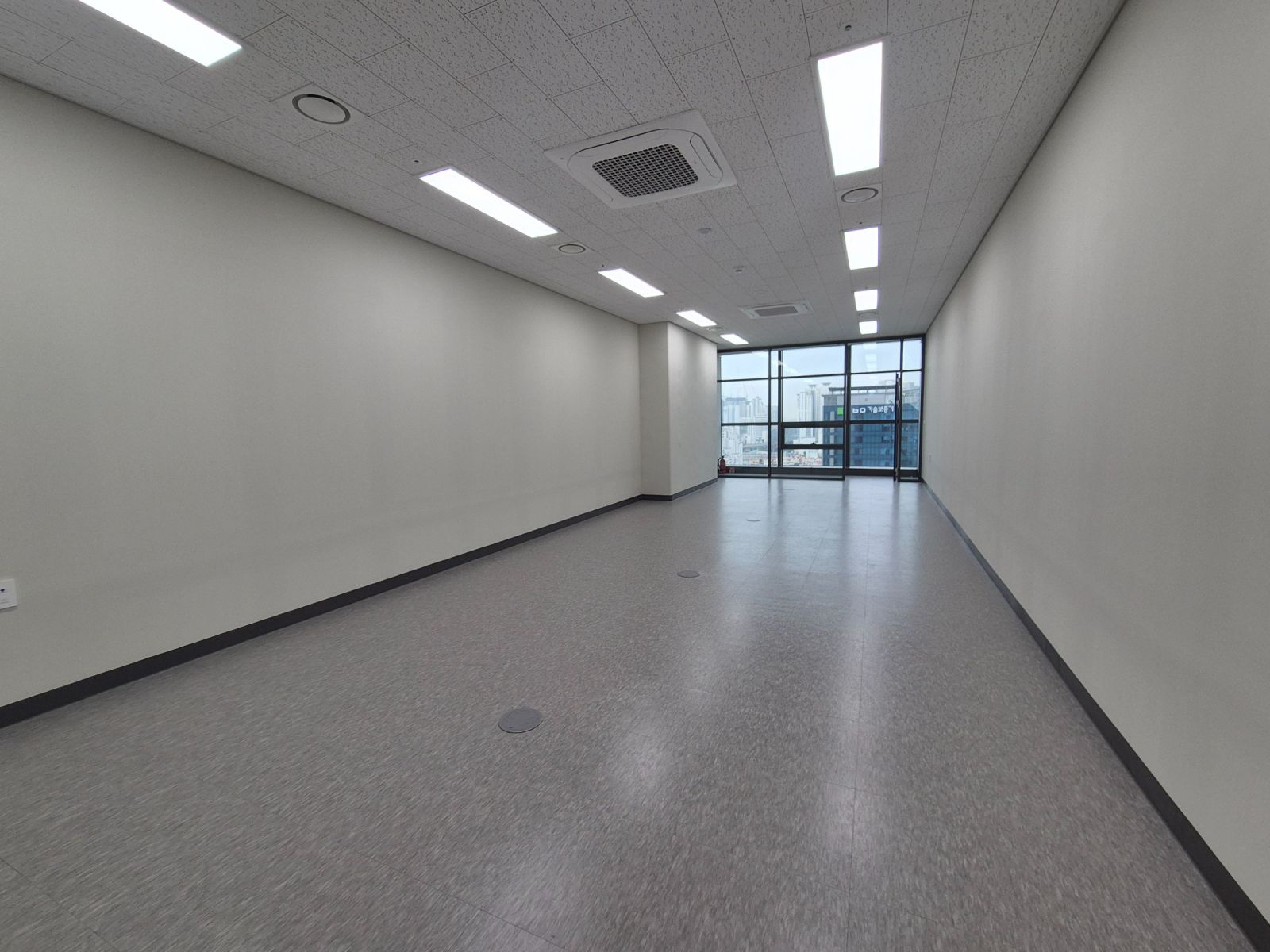 부산광역시 남구 문현동 사무실 - 1