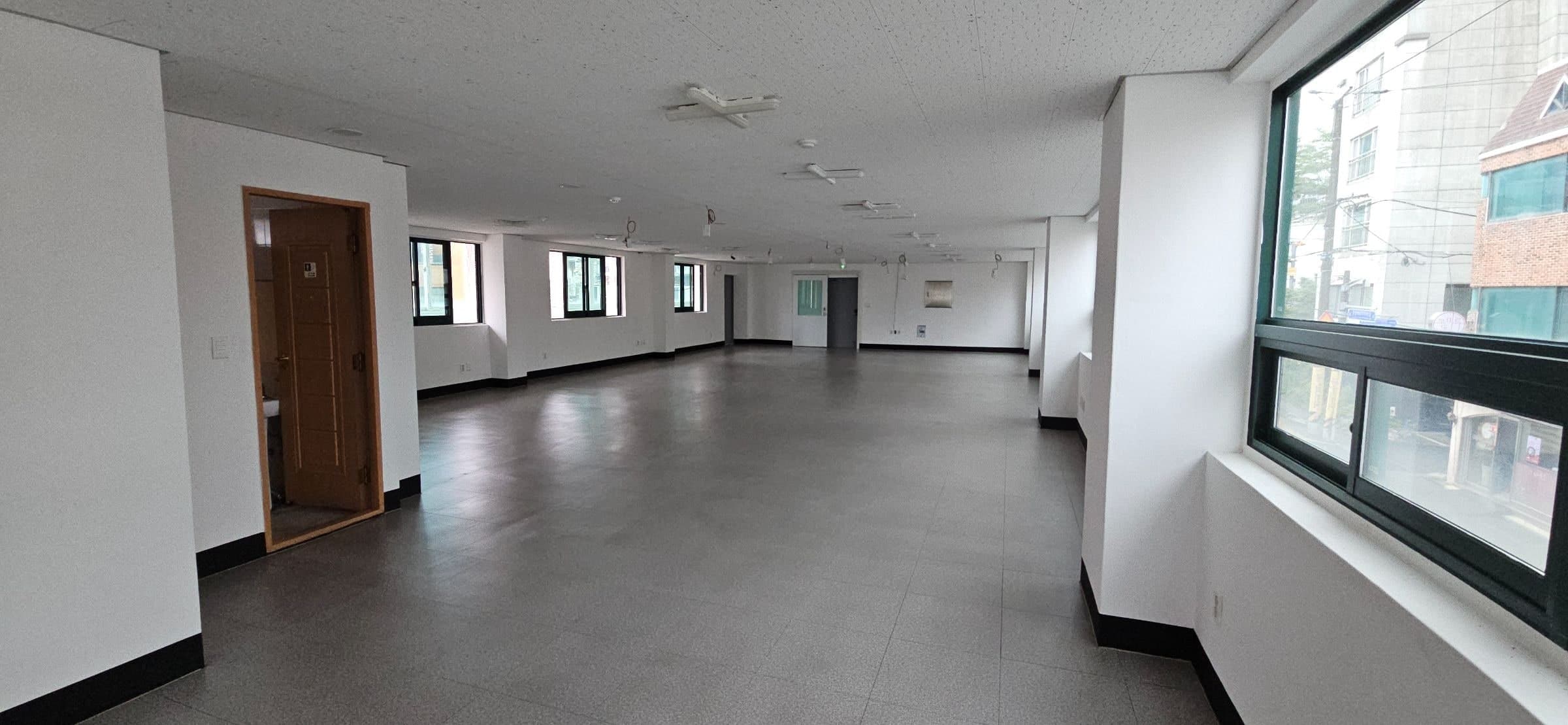 부산광역시 연제구 거제동 사무실 썸네일 6