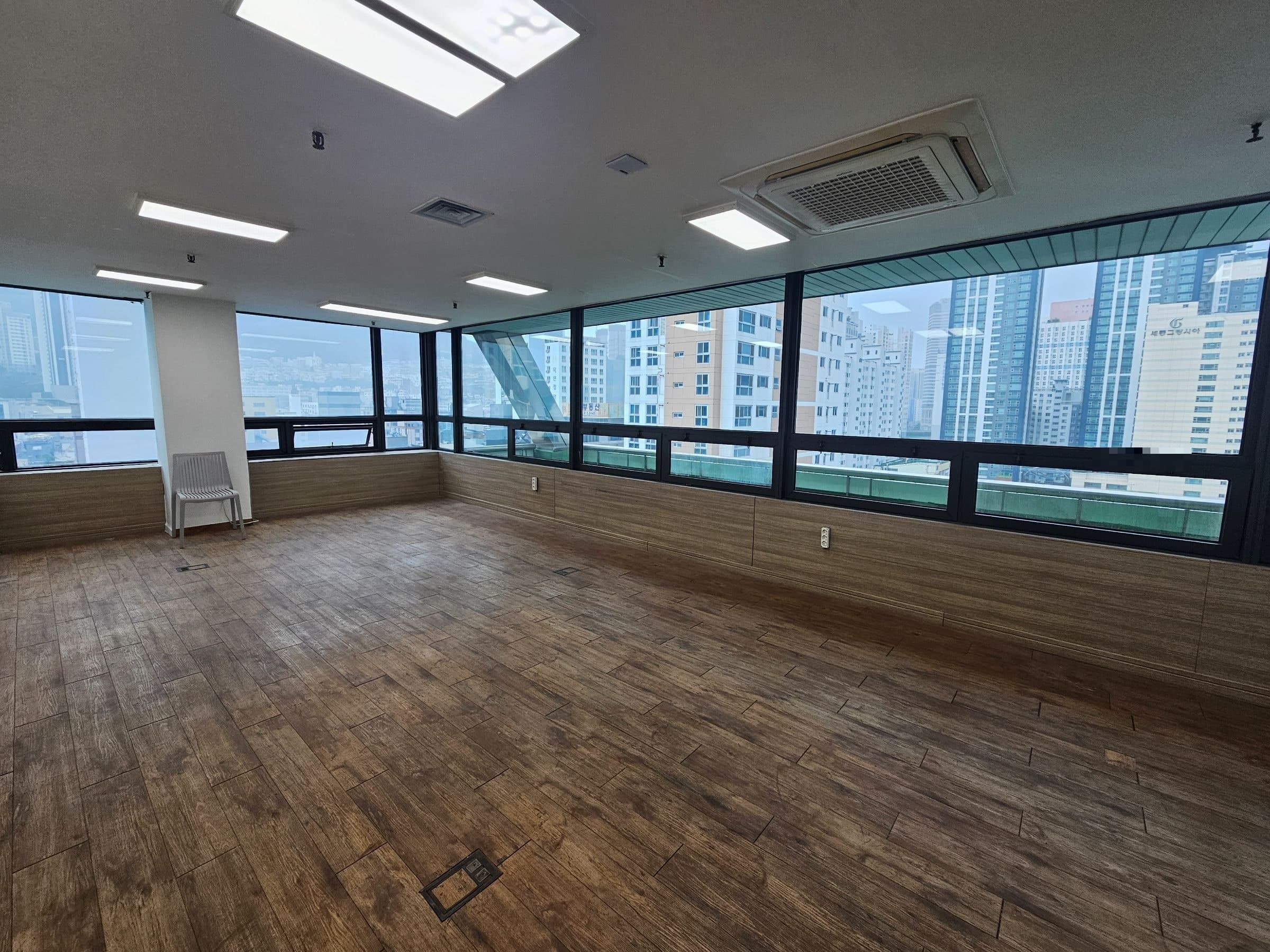 부산광역시 부산진구 전포동 사무실 썸네일 3