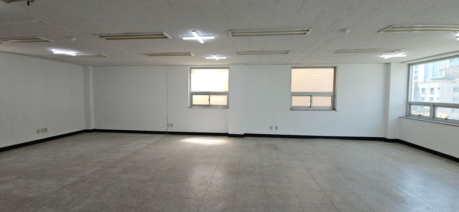 부산광역시 동래구 온천동 사무실 썸네일 5