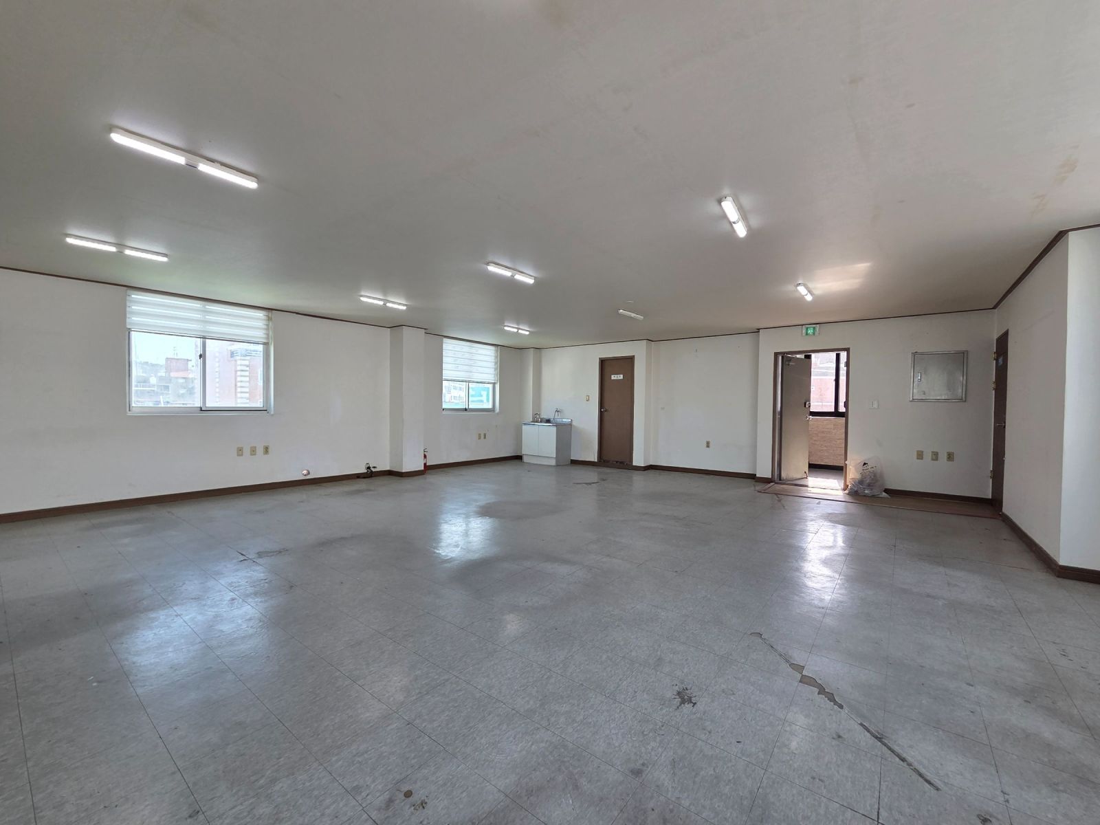 부산광역시 남구 대연동 상가 썸네일 6