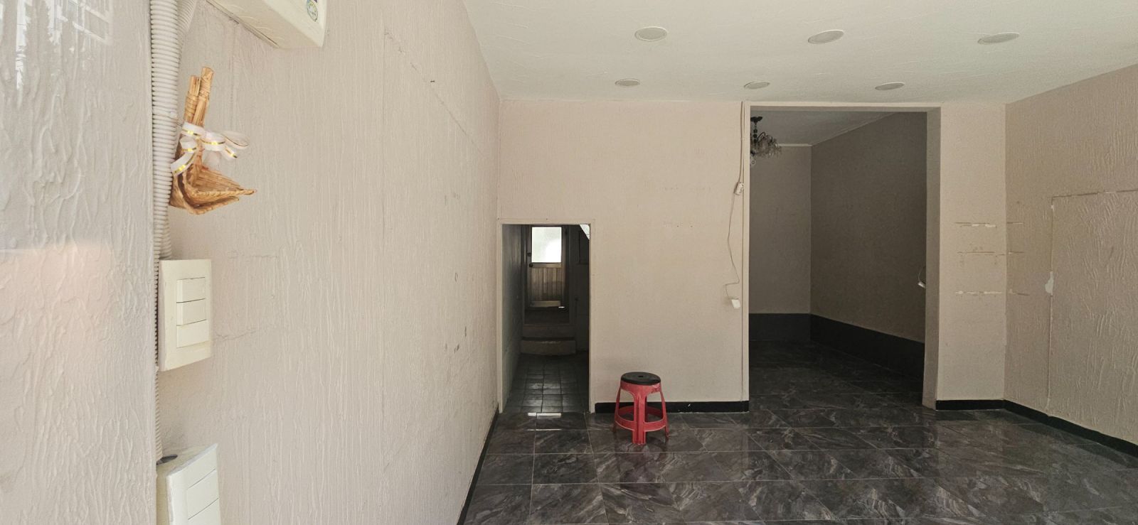 부산광역시 동래구 수안동 상가 - 1