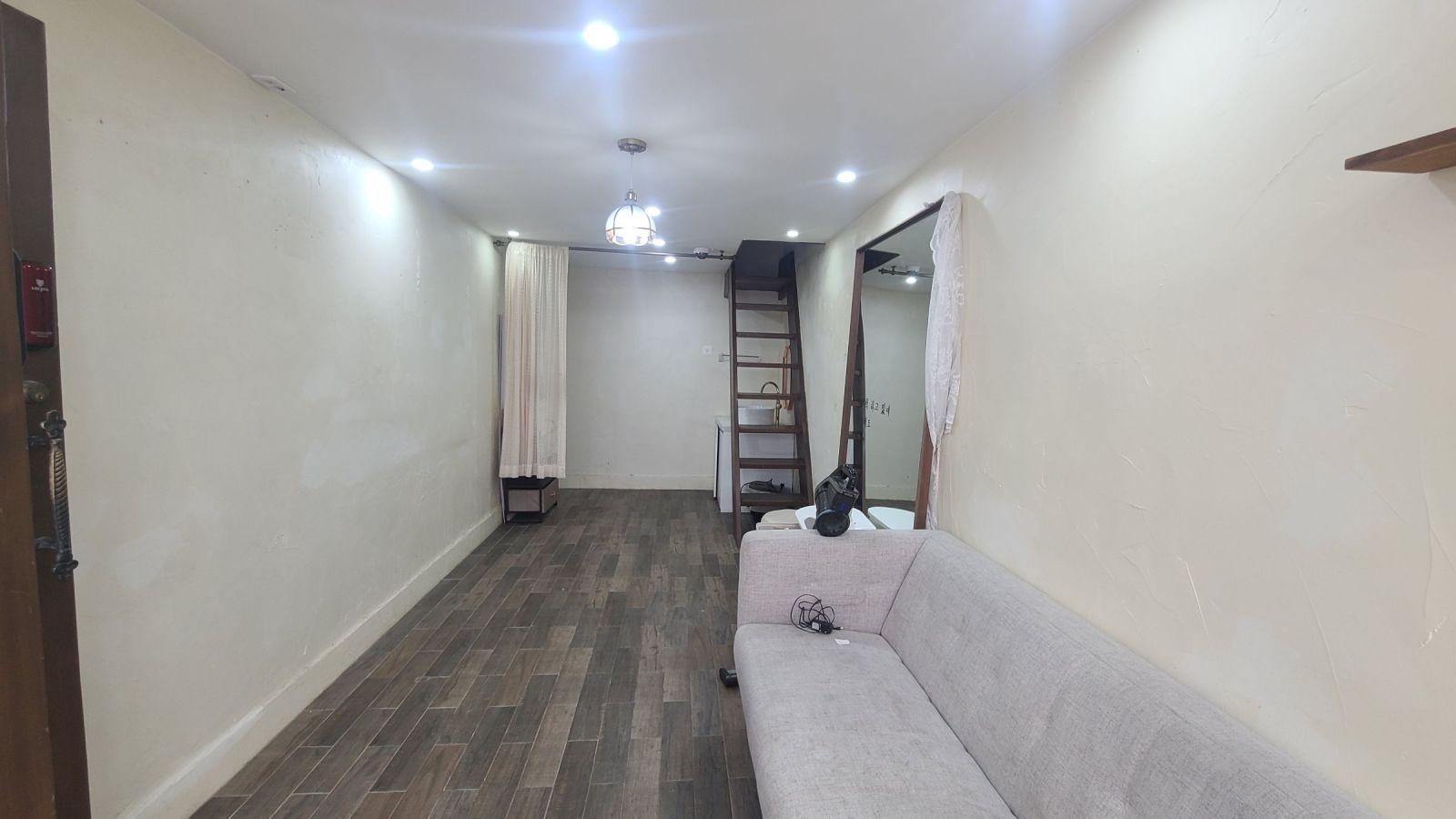 부산광역시 부산진구 전포동 상가 - 1