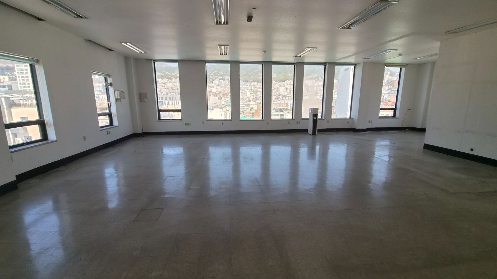 부산광역시 동구 수정동 사무실 썸네일 5