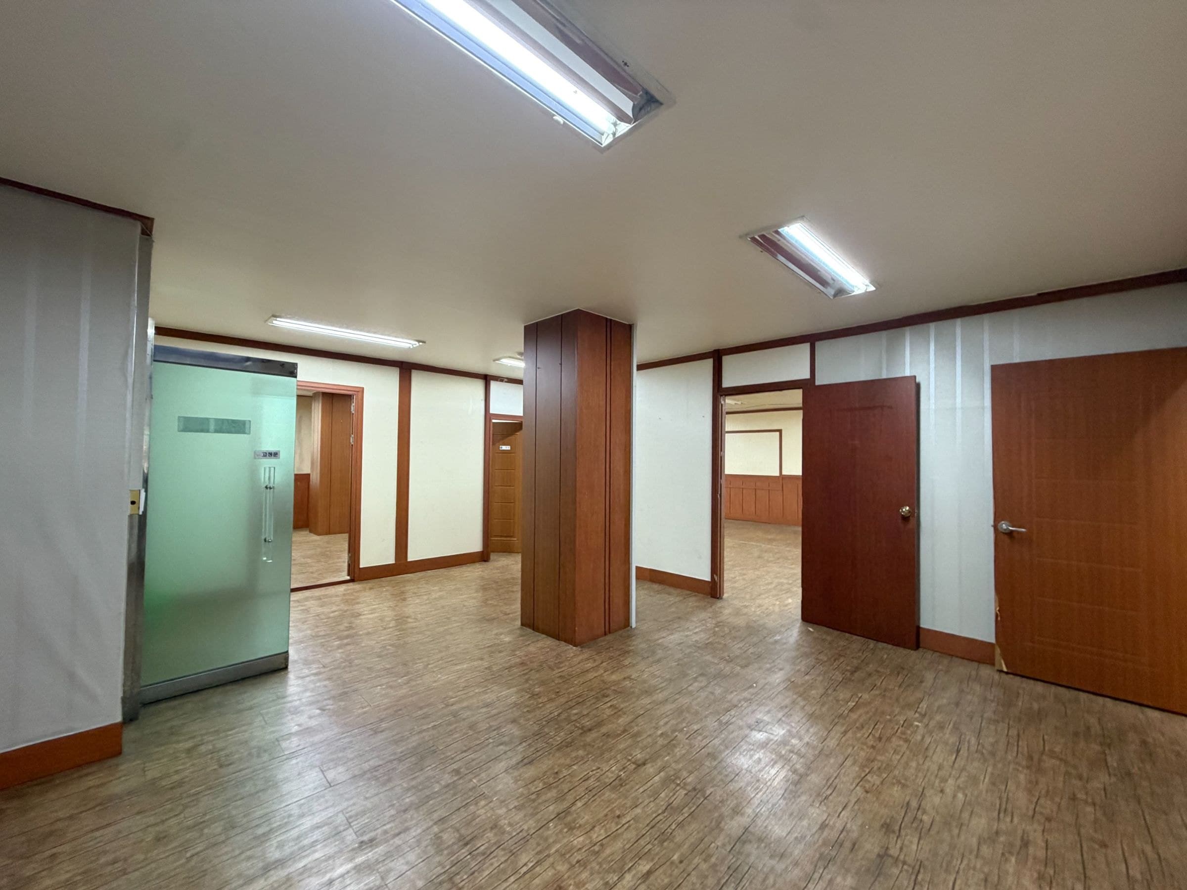 부산광역시 동구 범일동 사무실 썸네일 4