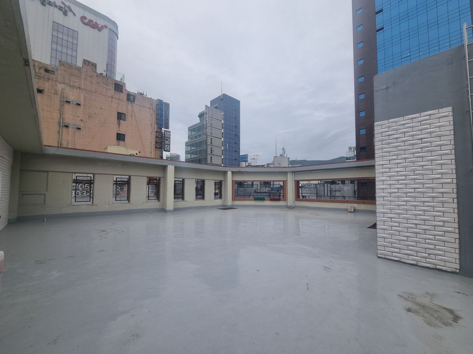 부산광역시 부산진구 부전동 상가 - 1