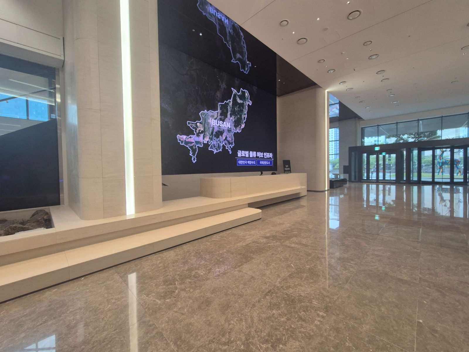 부산광역시 남구 문현동 상가 썸네일 8