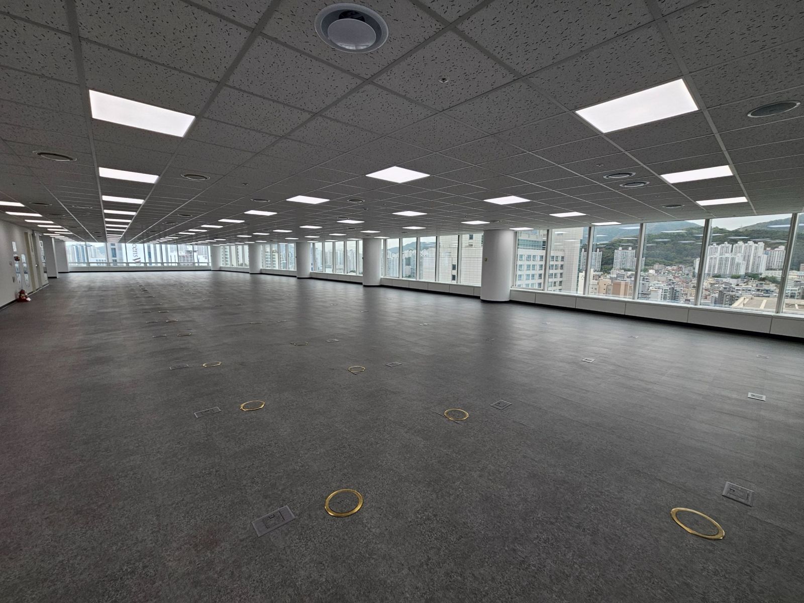 부산광역시 연제구 연산동 사무실 썸네일 7