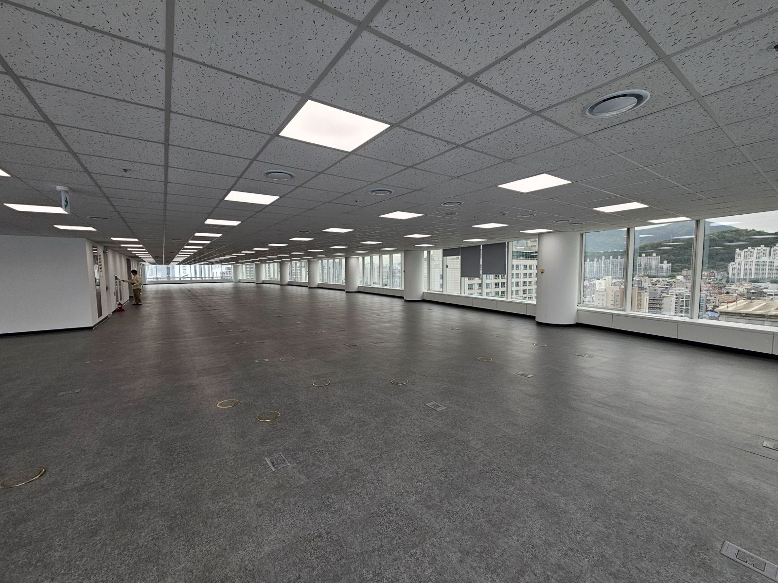 부산광역시 연제구 연산동 사무실 썸네일 11