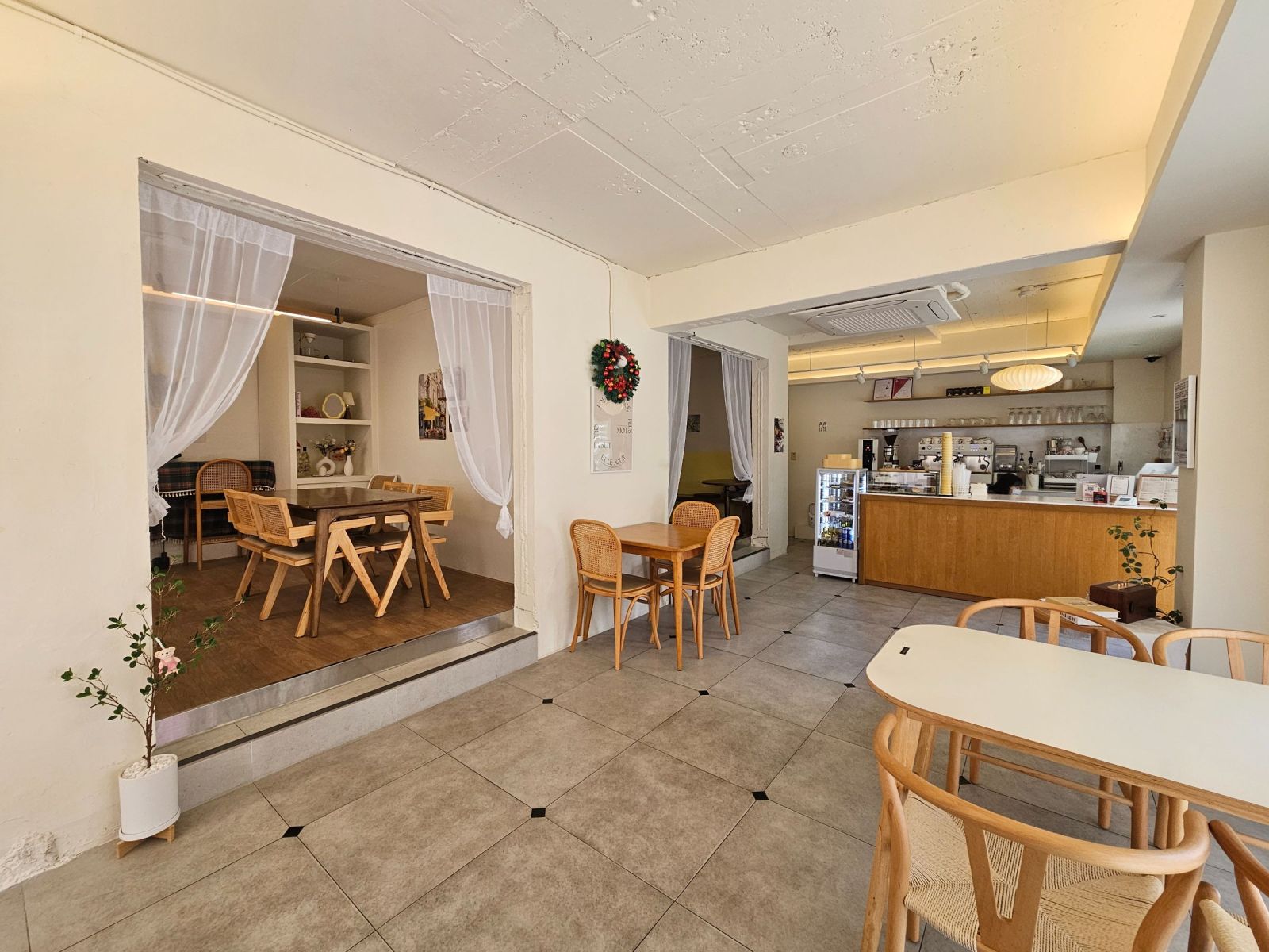 부산광역시 수영구 광안동 상가 - 1