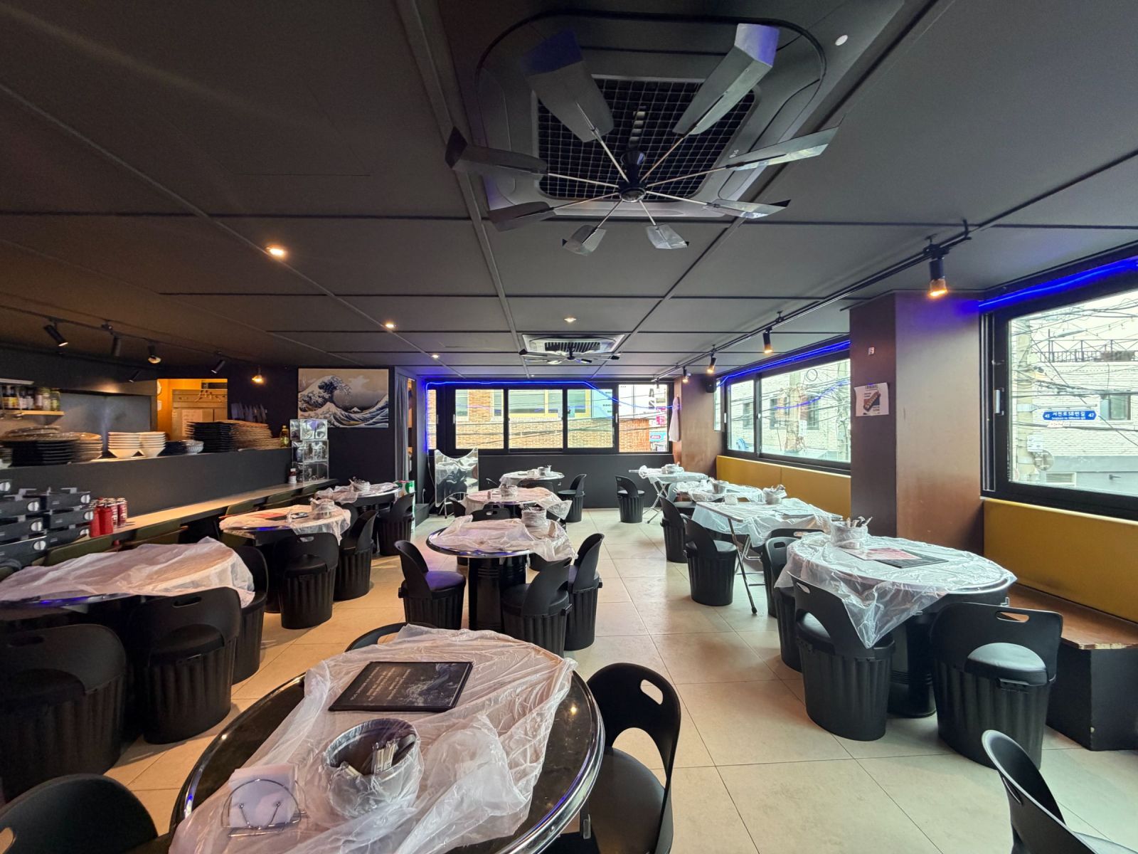 부산광역시 부산진구 전포동 상가 - 1