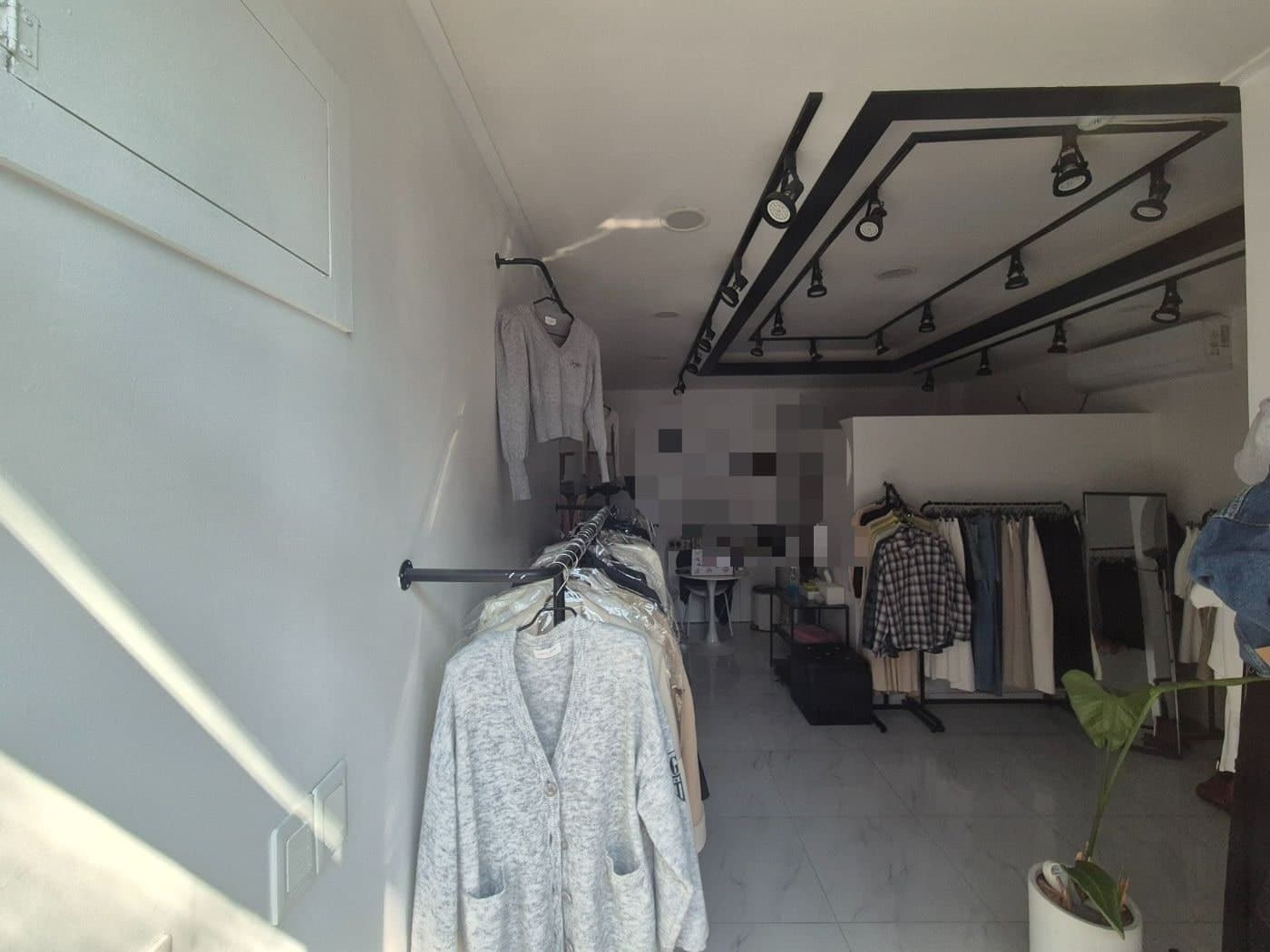 부산광역시 연제구 연산동 상가 - 1