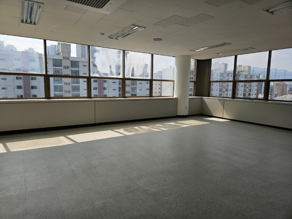 부산광역시 동래구 안락동 사무실 - 1