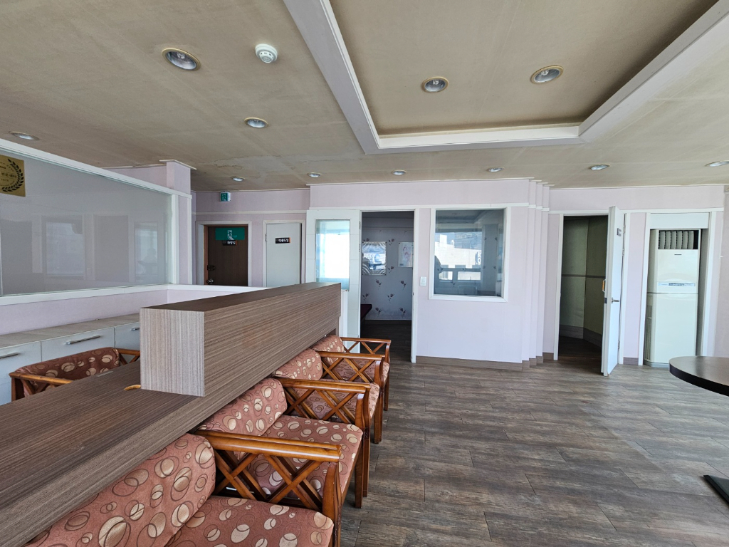 부산광역시 수영구 수영동 사무실 - 1