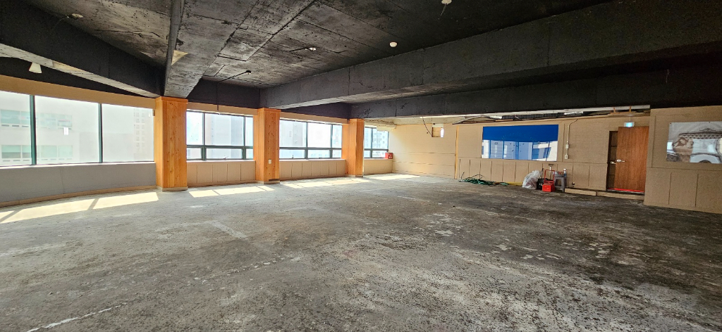 부산광역시 연제구 연산동 사무실 썸네일 3