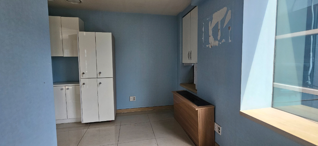 부산광역시 연제구 연산동 사무실 썸네일 4