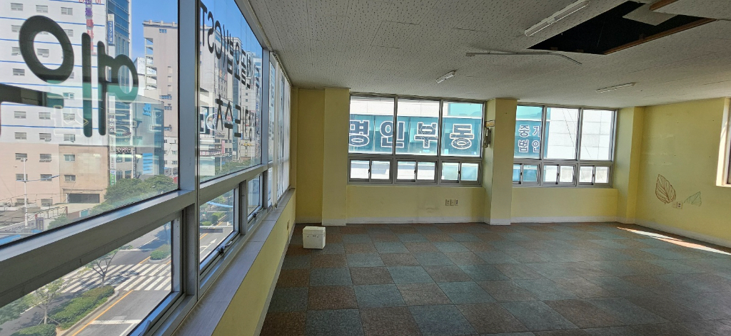 부산광역시 연제구 연산동 사무실 썸네일 3