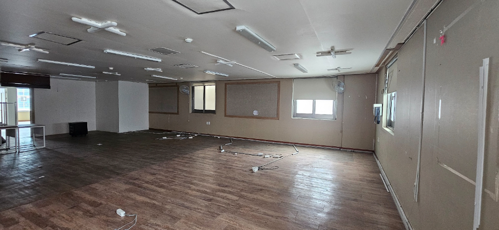 부산광역시 연제구 연산동 사무실 썸네일 3