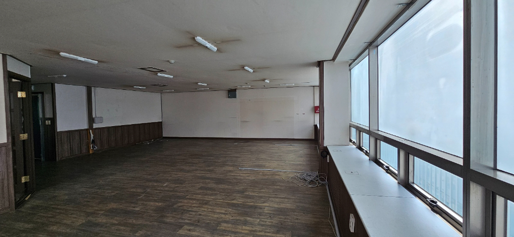 부산광역시 연제구 연산동 사무실 썸네일 4