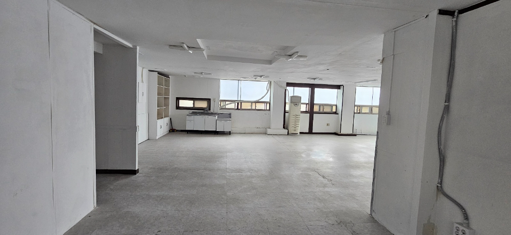 부산광역시 연제구 연산동 사무실 썸네일 7